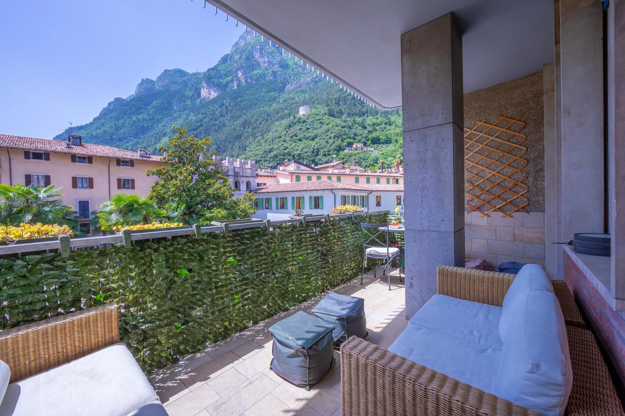 Riva Dante Apartment - Happy Rentals Zewnętrze zdjęcie